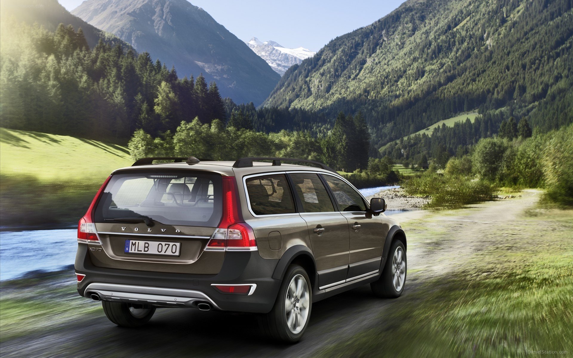 Volvo Xc70 Wallpapers