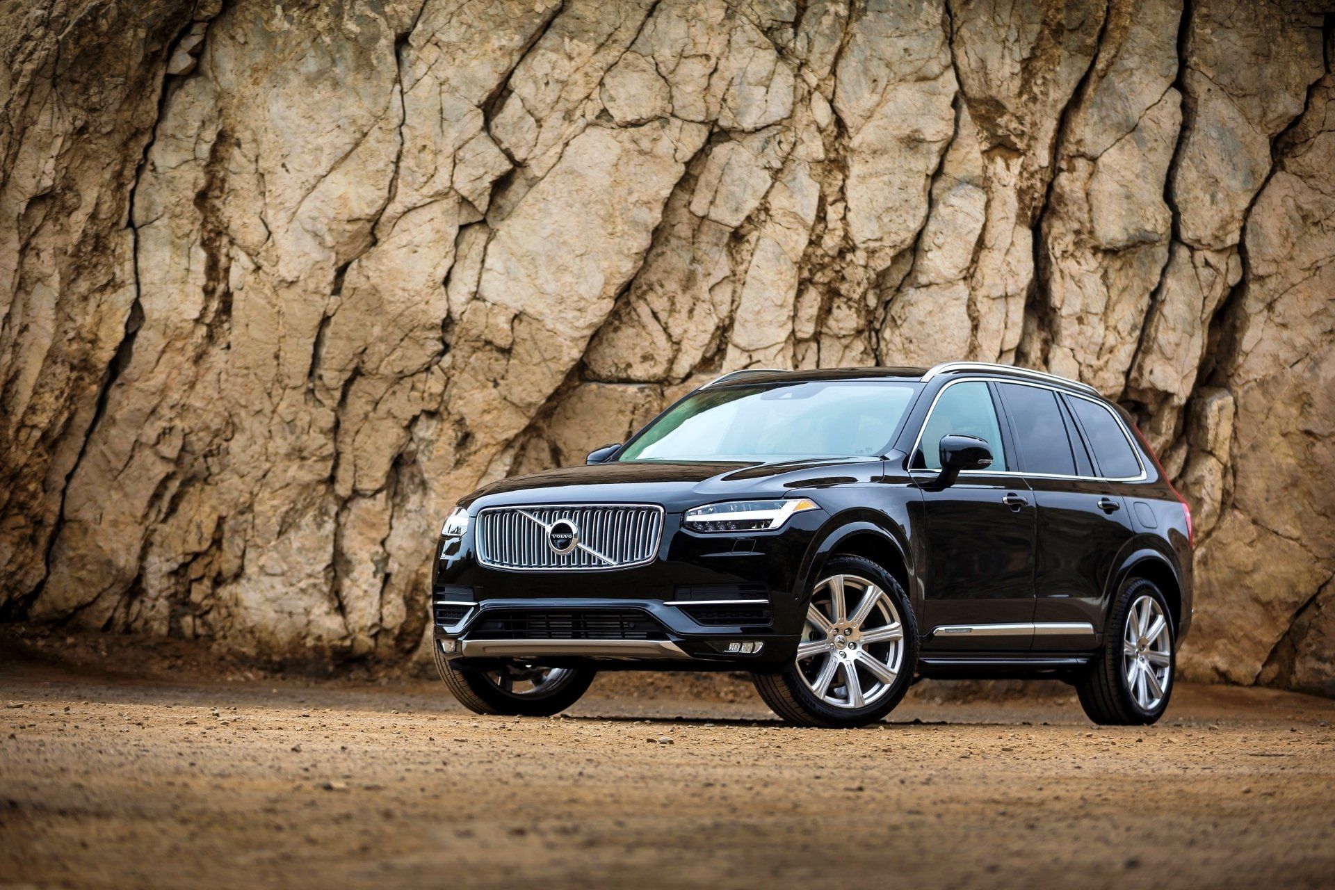 Volvo Xc90 Wallpapers