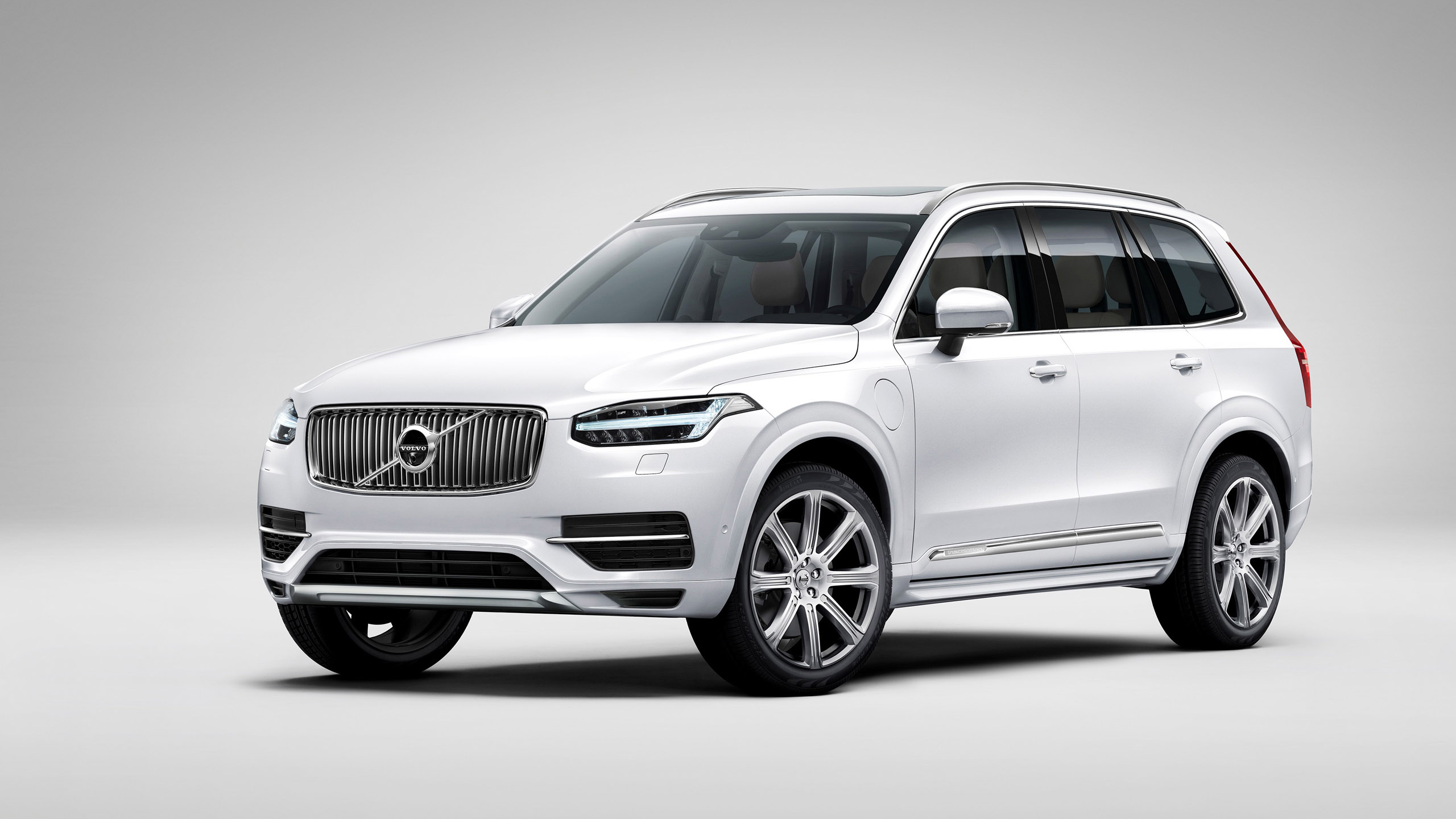 Volvo Xc90 Wallpapers