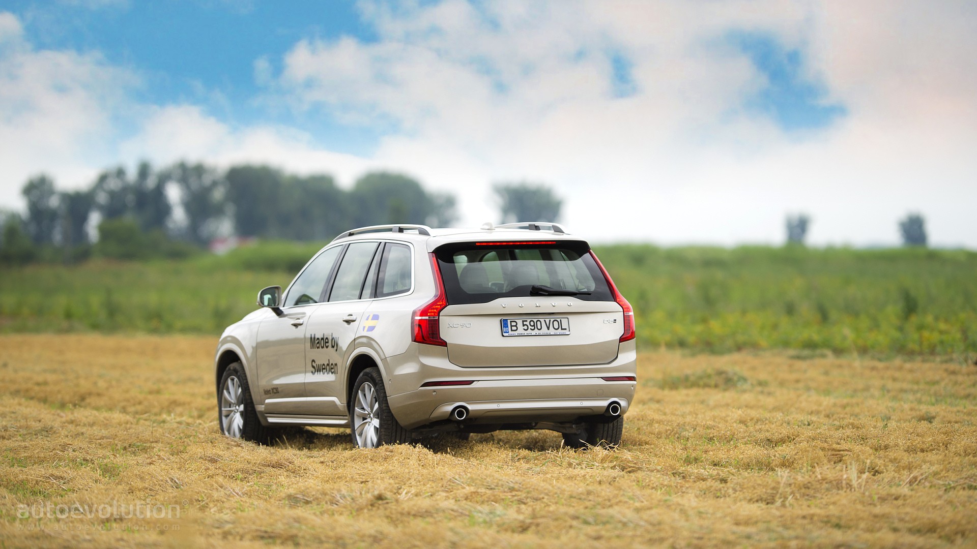 Volvo Xc90 Wallpapers