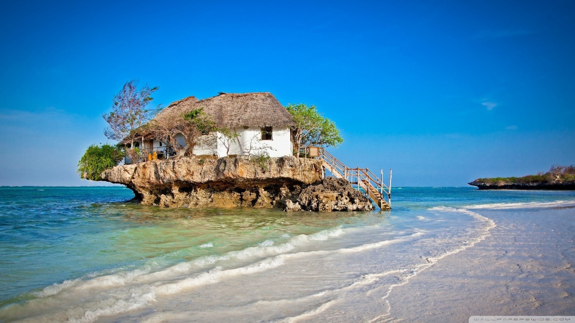 Beautiful Island House
 Wallpapers