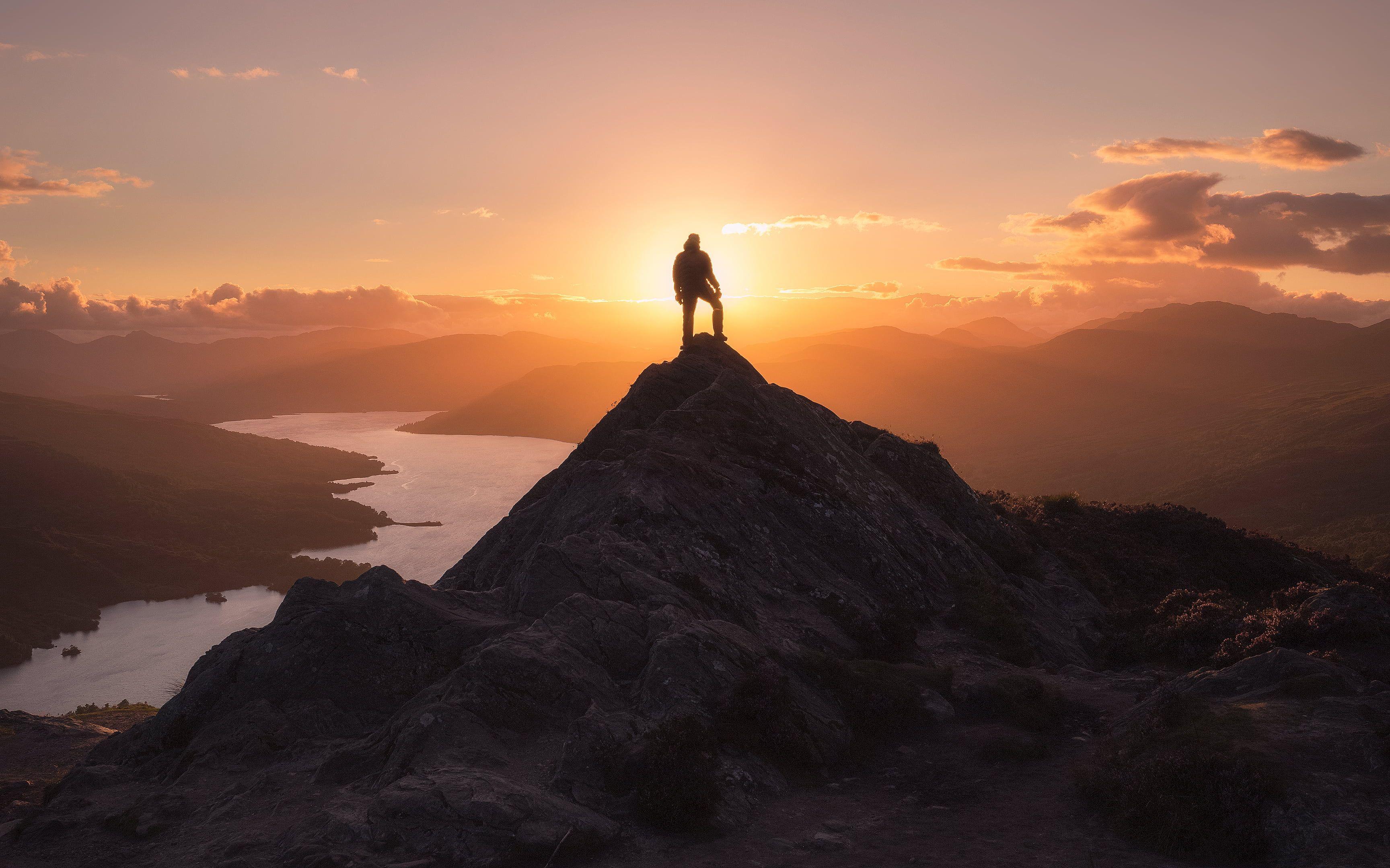 Man Watching Moon Rising Over Mountains
 Wallpapers