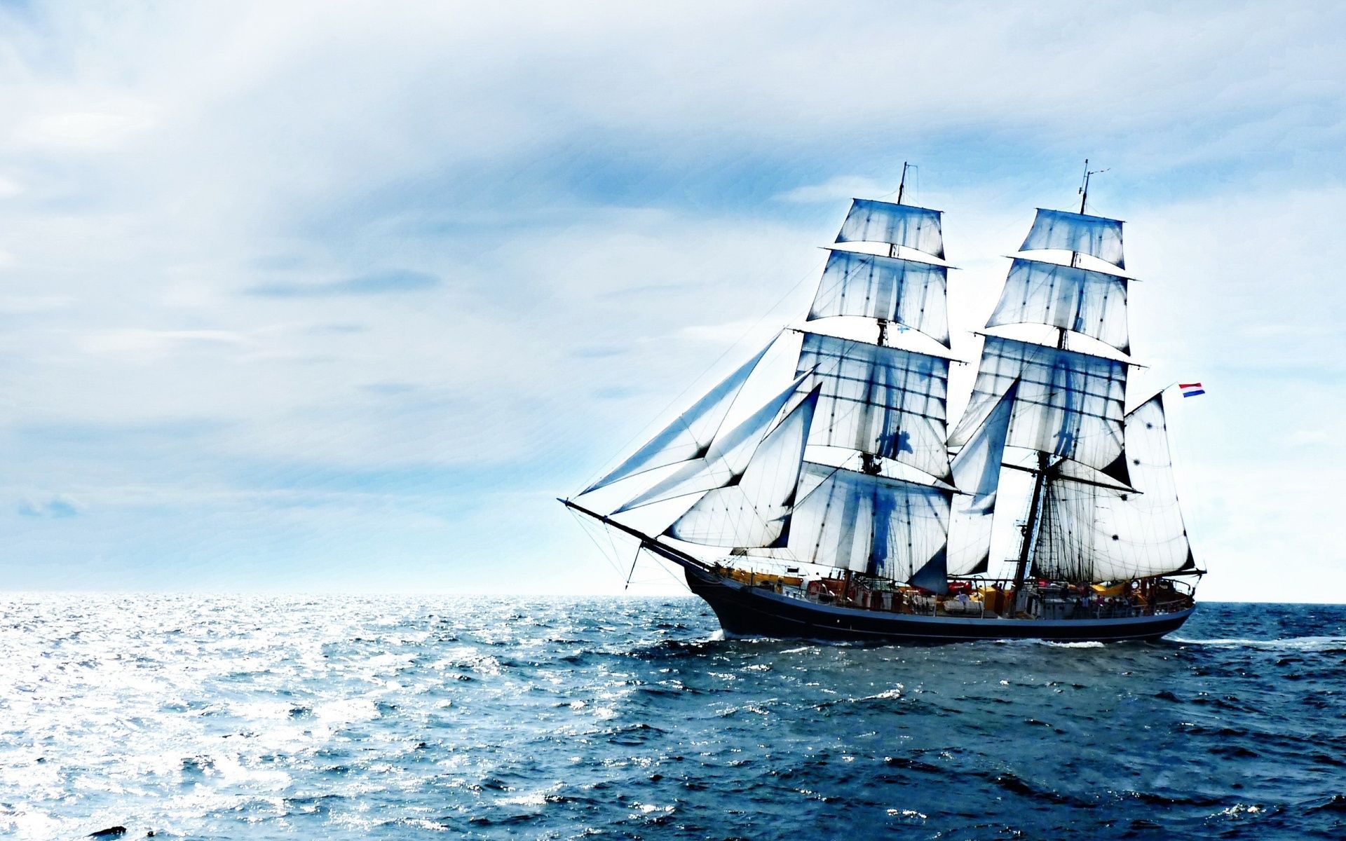 Sails Ship In Ocean
 Wallpapers