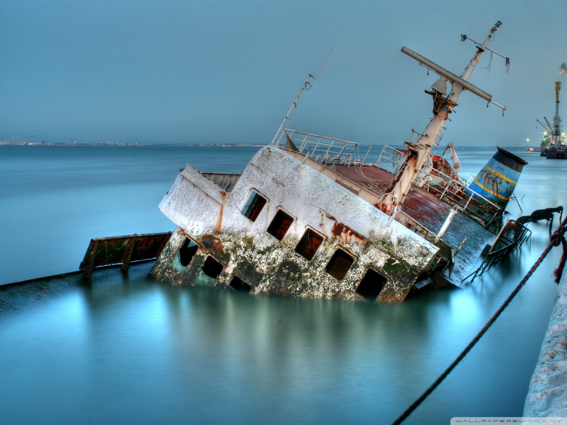 Ship And Town Underwater
 Wallpapers