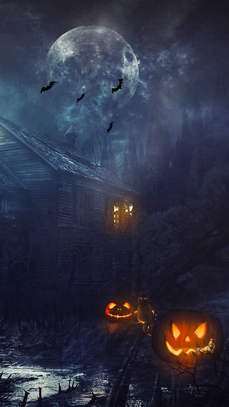 Spooky Halloween House
 Wallpapers