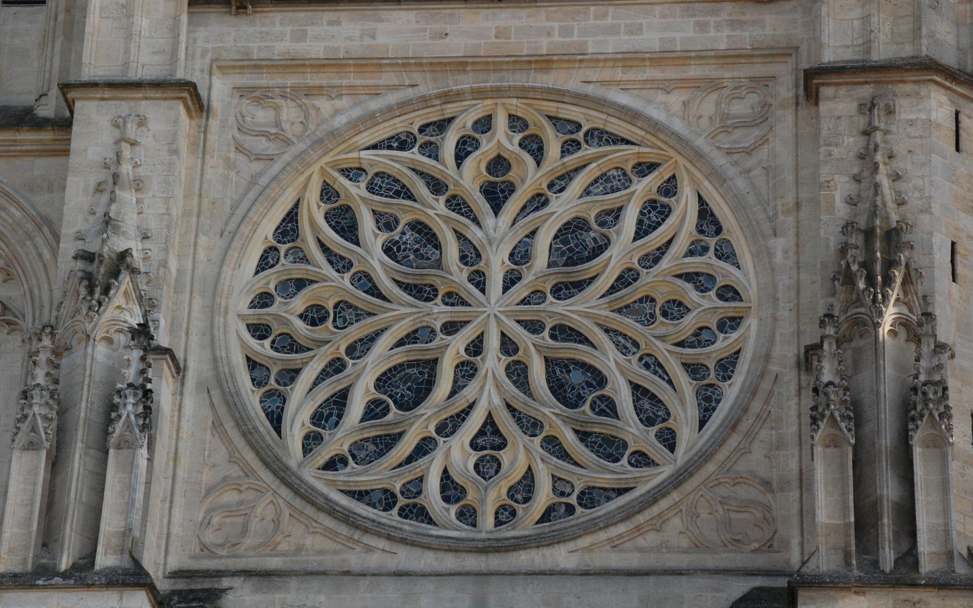 Bordeaux Cathedral Wallpapers