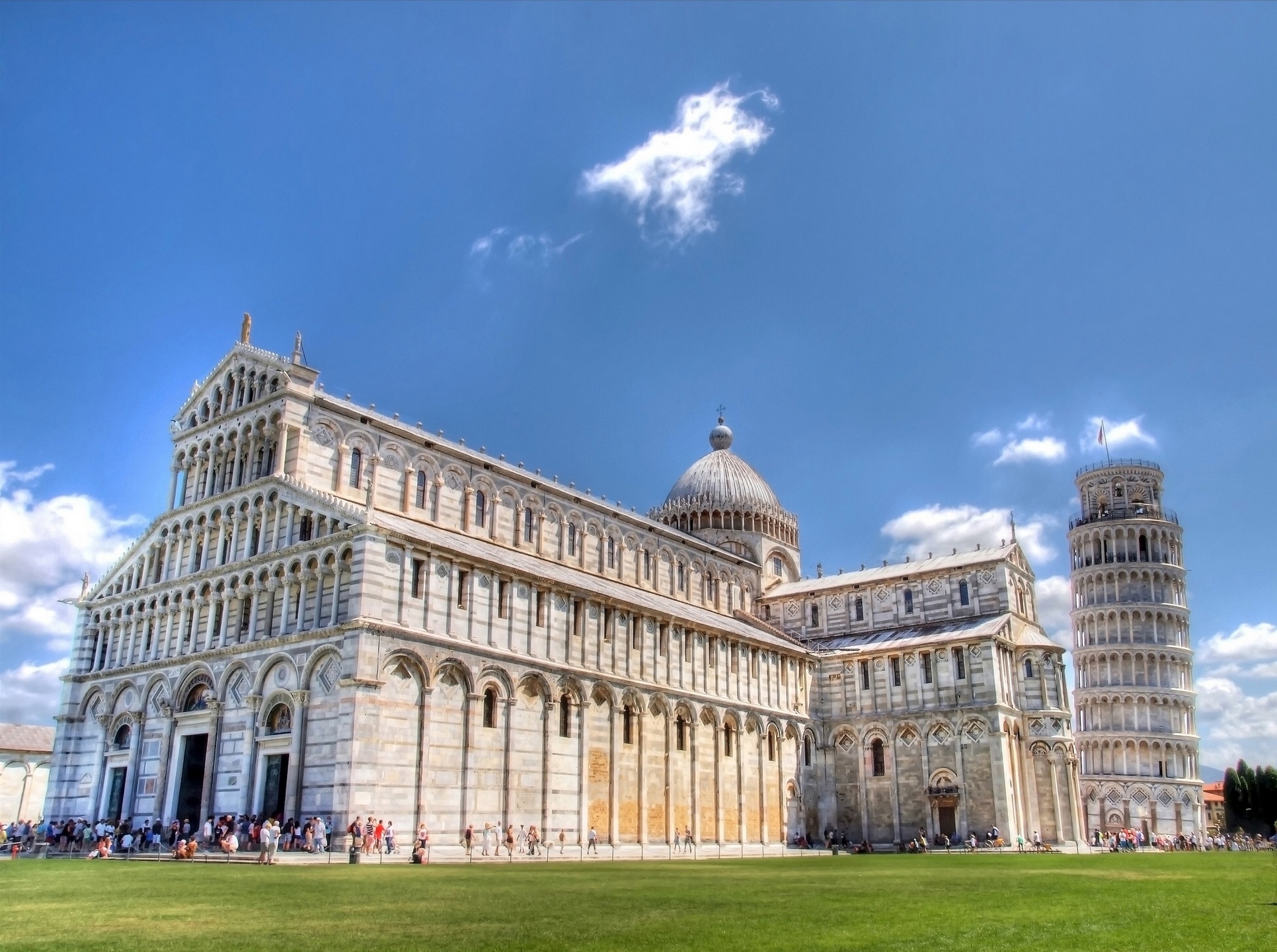 Piazza Dei Miracoli Wallpapers