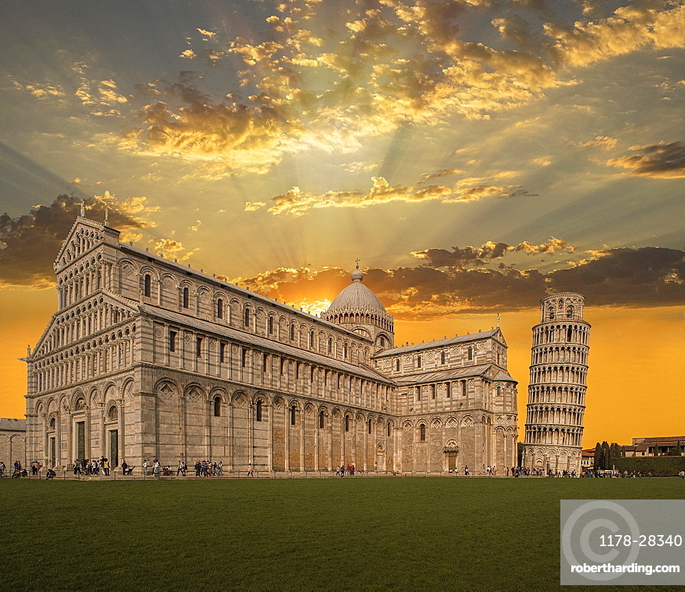 Piazza Dei Miracoli Wallpapers