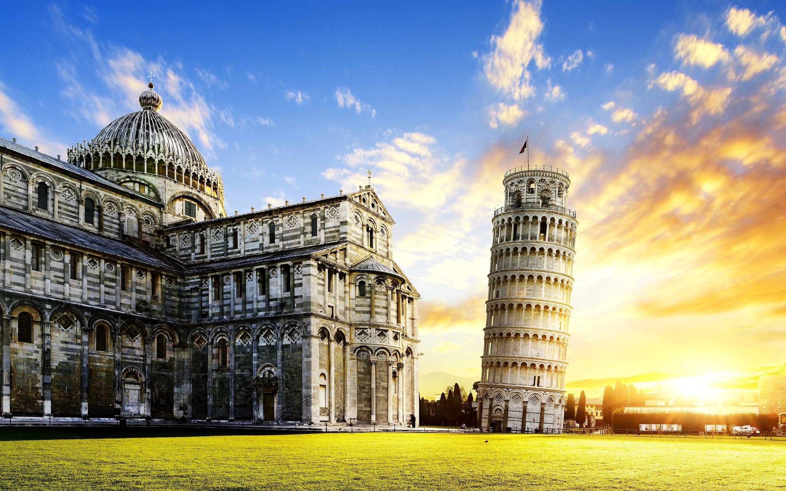 Piazza Dei Miracoli Wallpapers