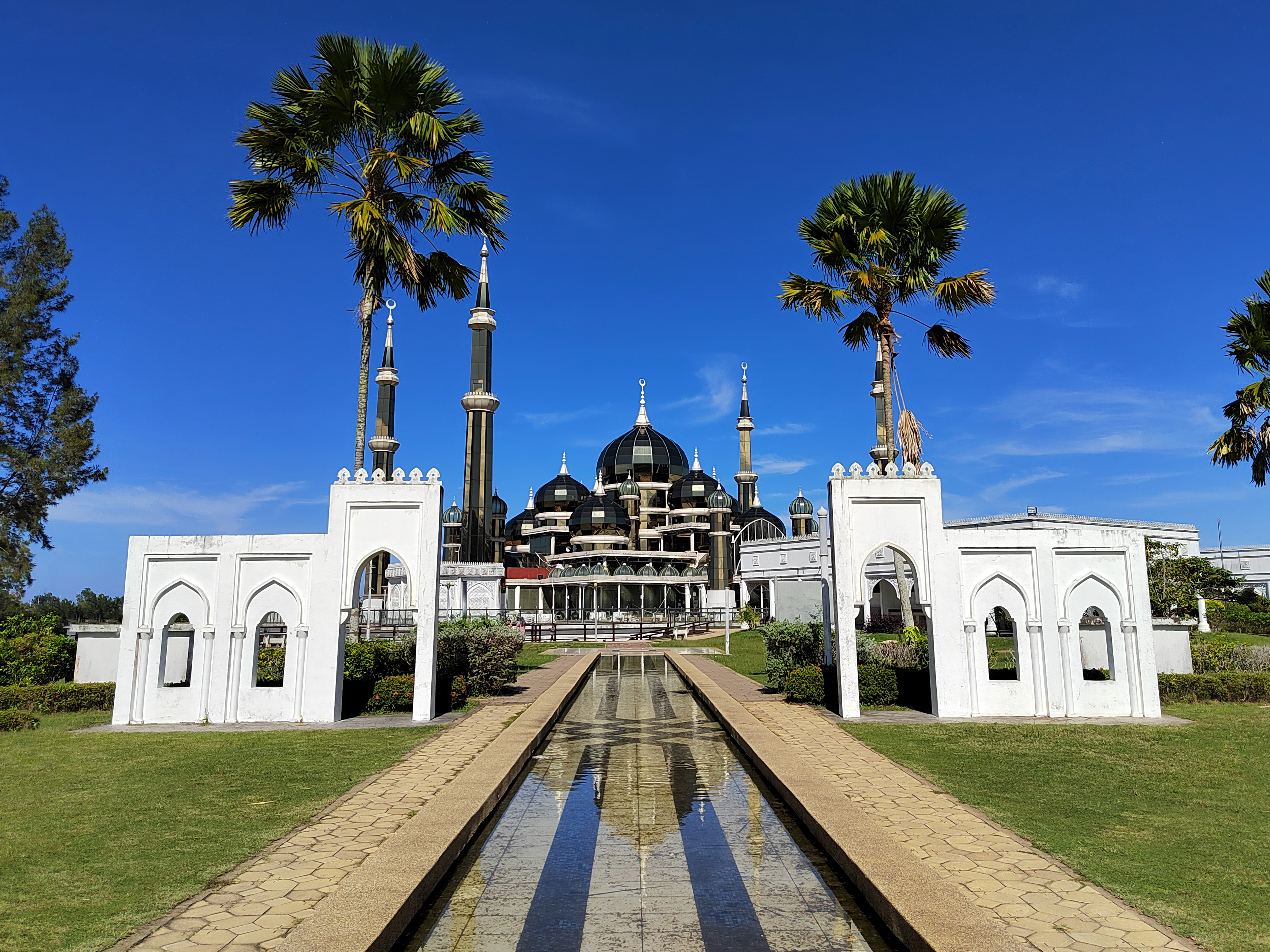 The Crystal Mosque Wallpapers