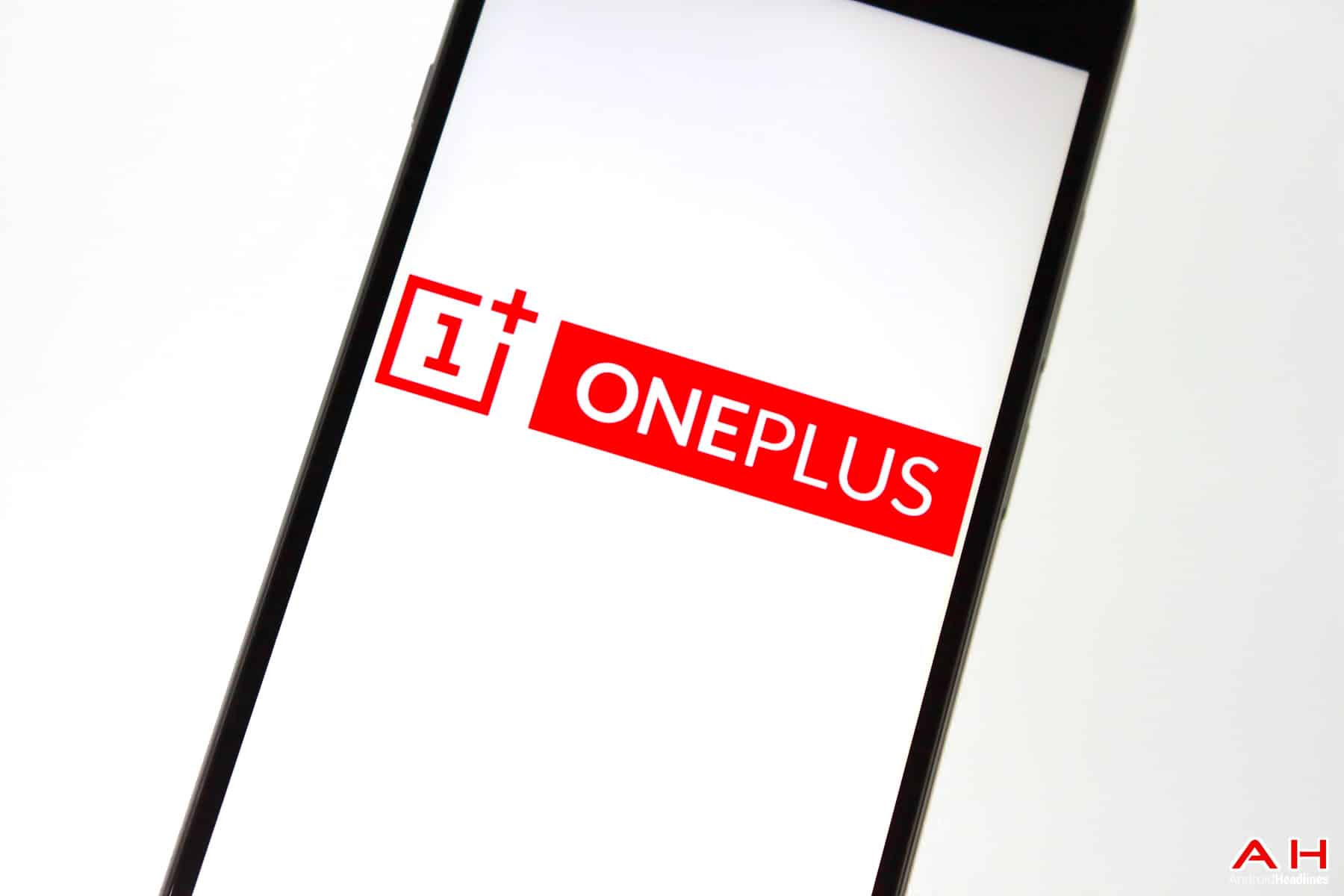 One Plus 5 Logo Wallpapers