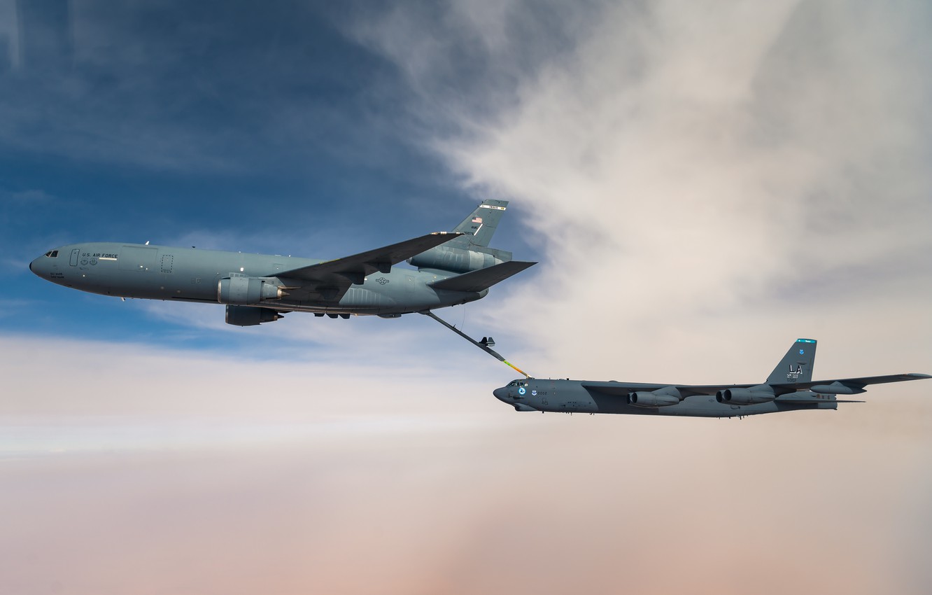 Boeing B-52 Stratofortress Wallpapers