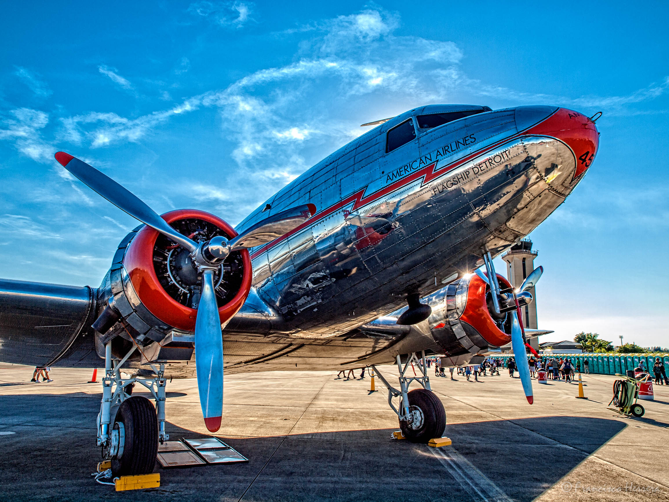 Douglas Dc-5 Wallpapers