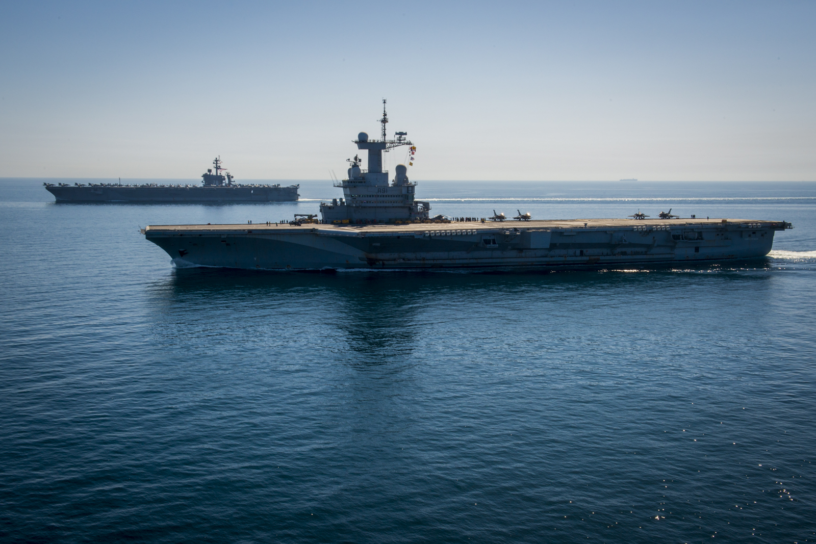 French Aircraft Carrier Charles De Gaulle (R91) Wallpapers