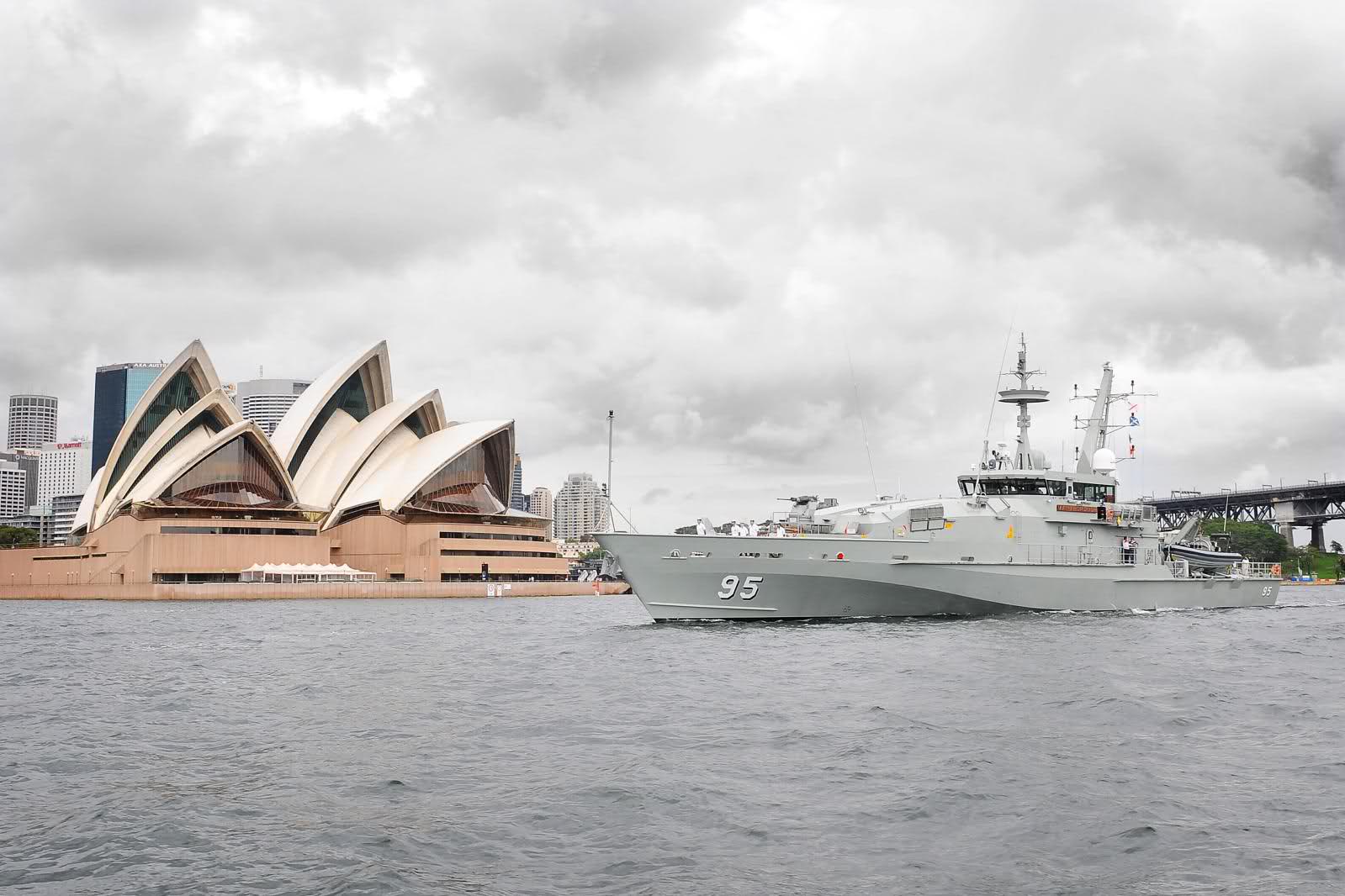 Hmas Maryborough (Acpb 95) Wallpapers