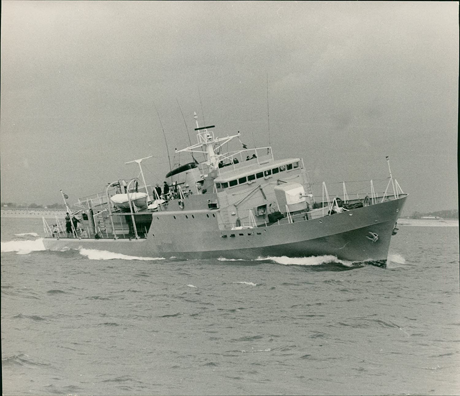 Hmas Tobruk (L50) Wallpapers