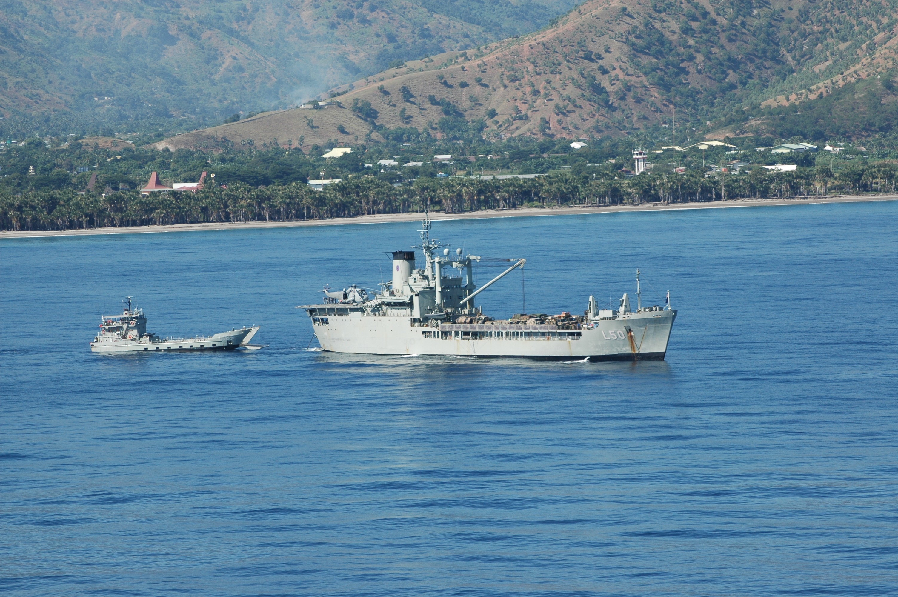 Hmas Tobruk (L50) Wallpapers