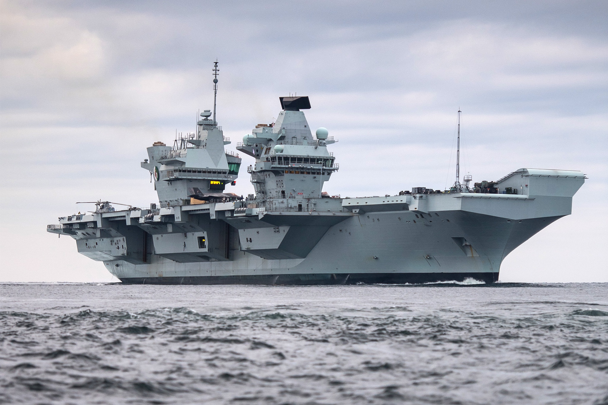 Hms Queen Elizabeth (R08) Wallpapers