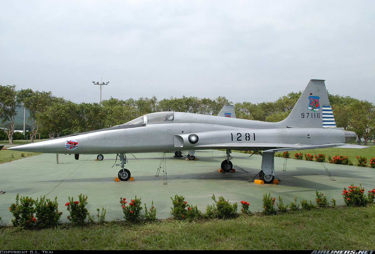 Northrop F-5A/B Freedom Fighter Wallpapers