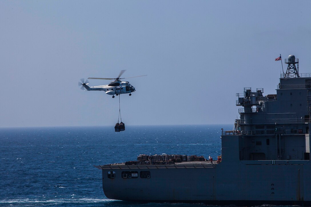 Usns Richard E. Byrd (T-Ake-4) Wallpapers