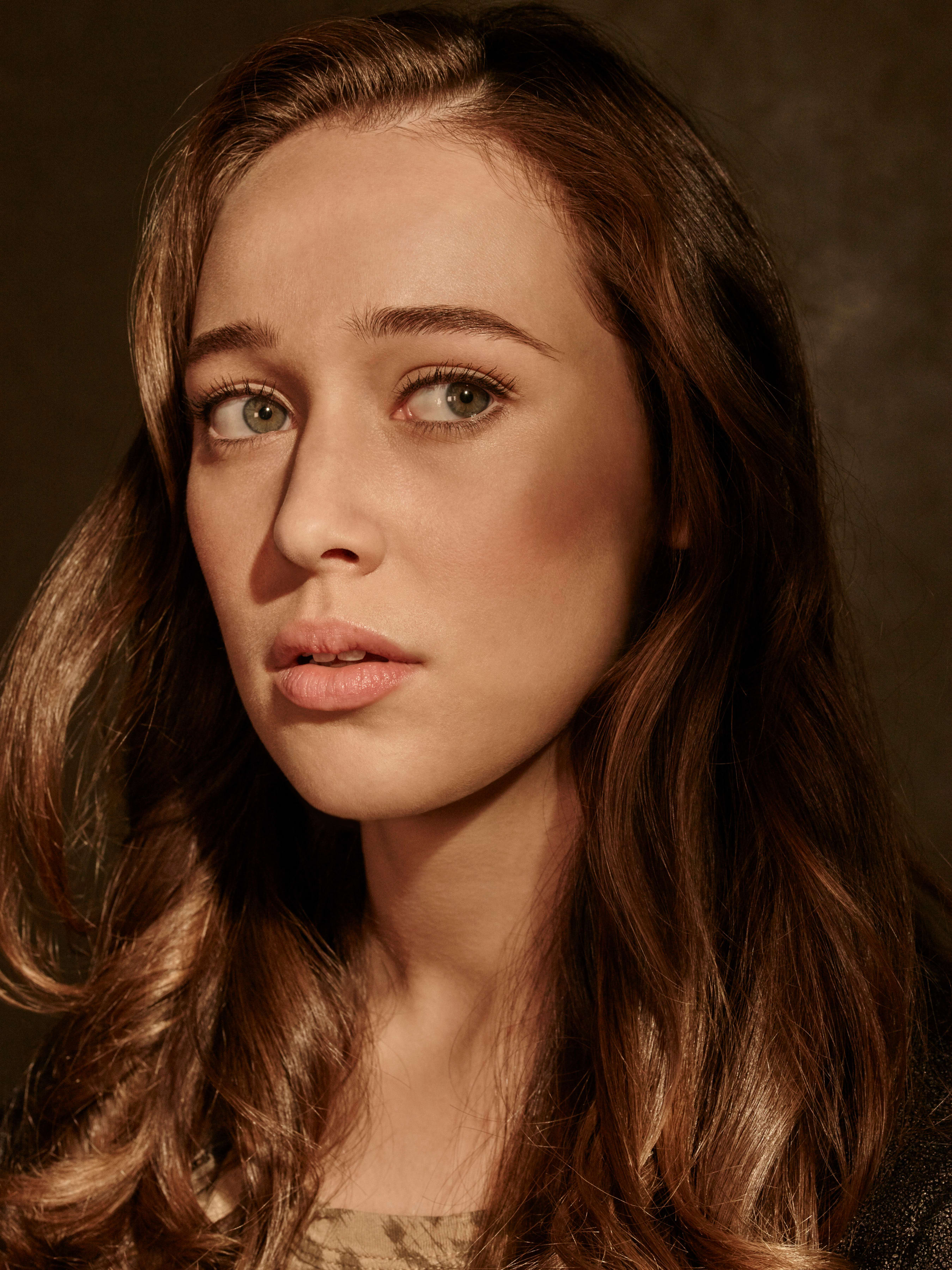 Alycia Debnam Carey As Alicia Clark In Fear The Walking Dead Wallpapers