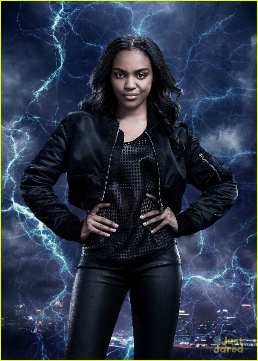 China Anne Mcclain As Lightning Wallpapers