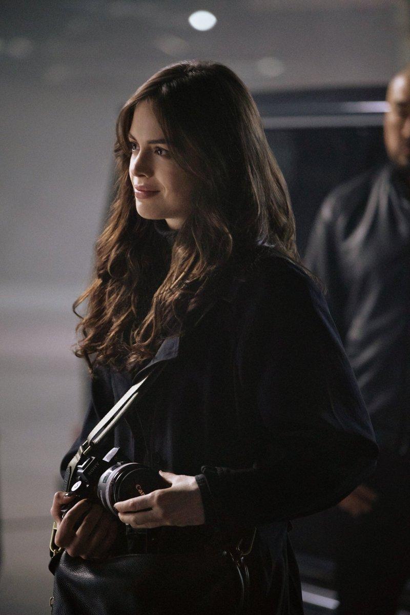 Conor Leslie As Donna Troy Wallpapers