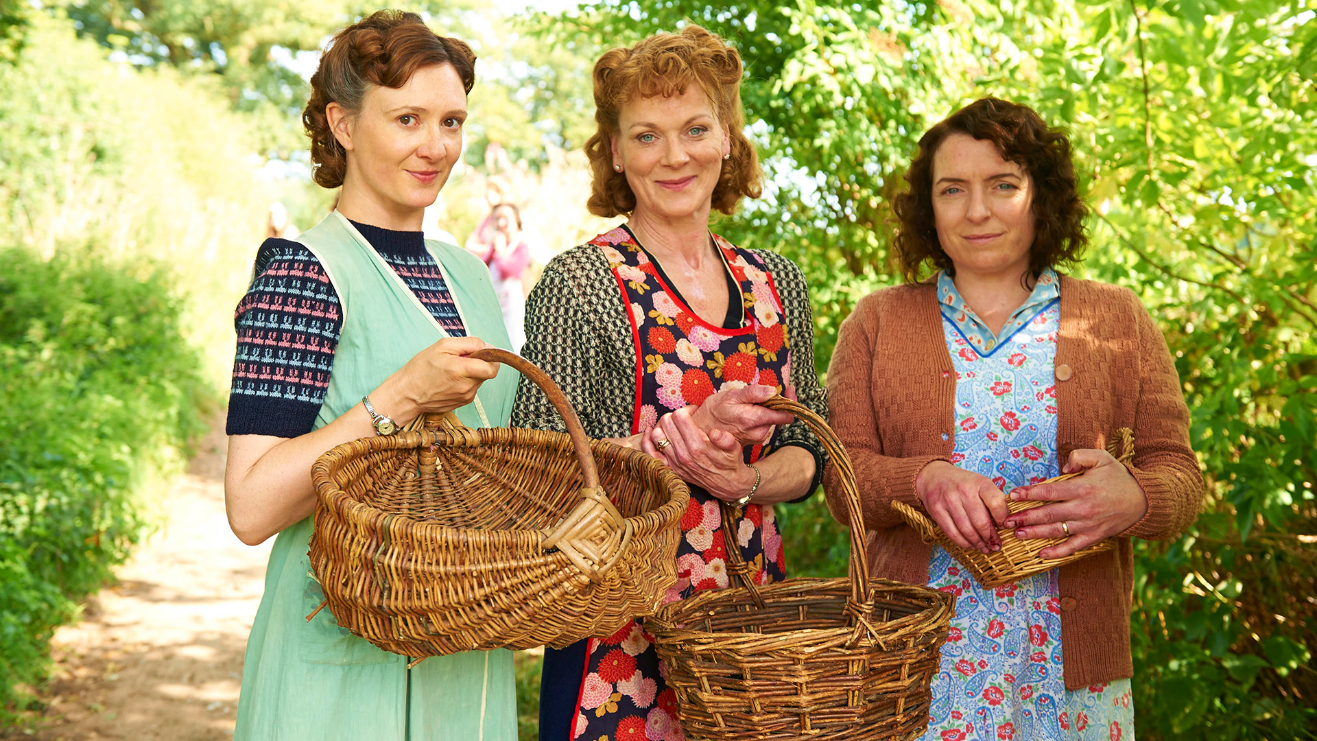 Home Fires (2015) Wallpapers