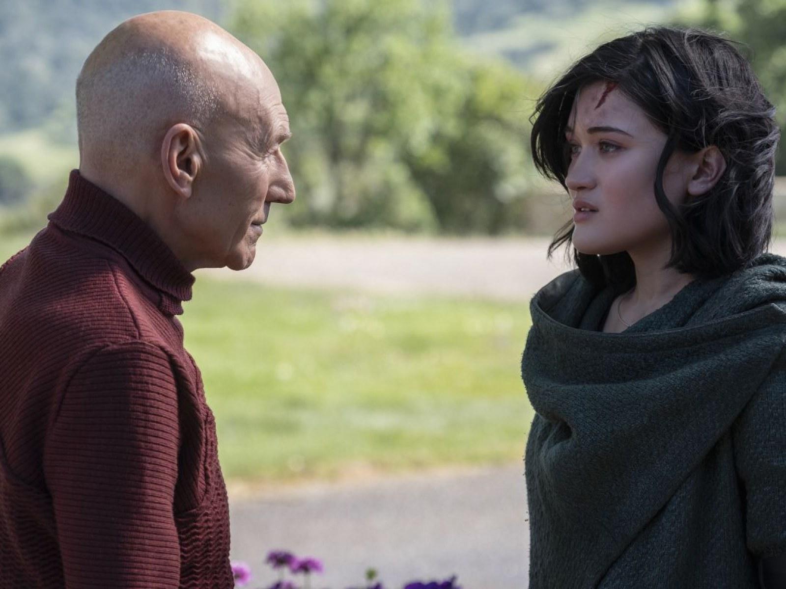 Isa Briones As Dahj In Star Trek Picard Wallpapers