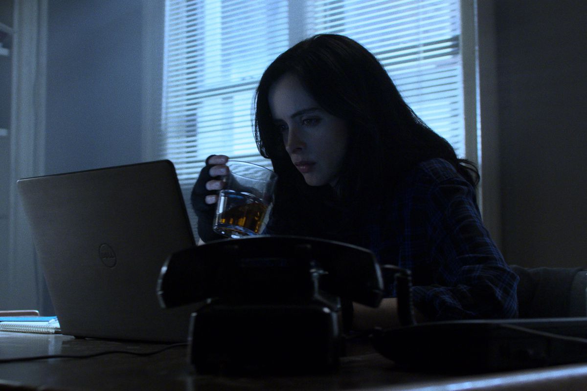 Jessica Jones In Defenders Wallpapers