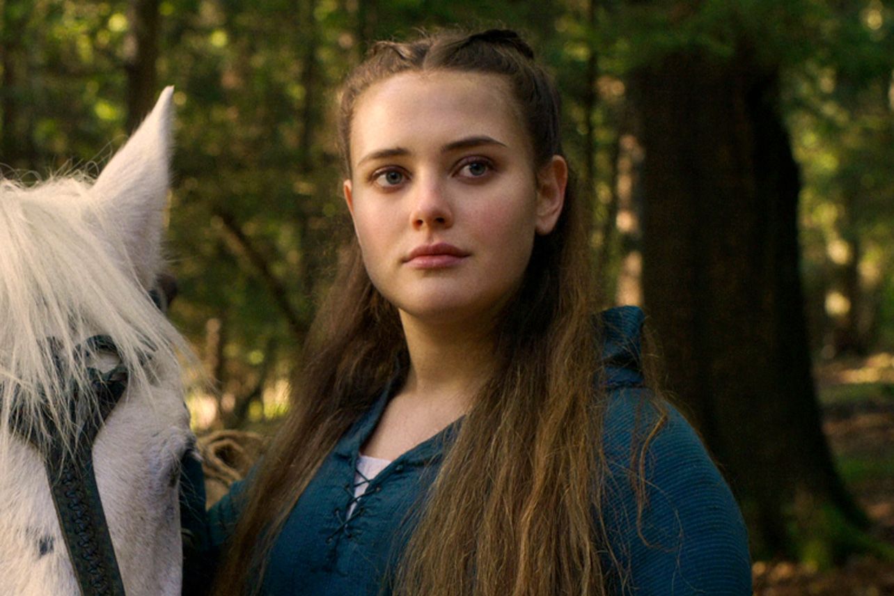 Katherine Langford As Nimue Cursed Wallpapers