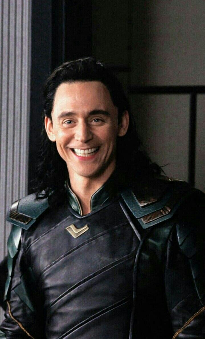 Marvel Tom Hiddleston As Loki Wallpapers