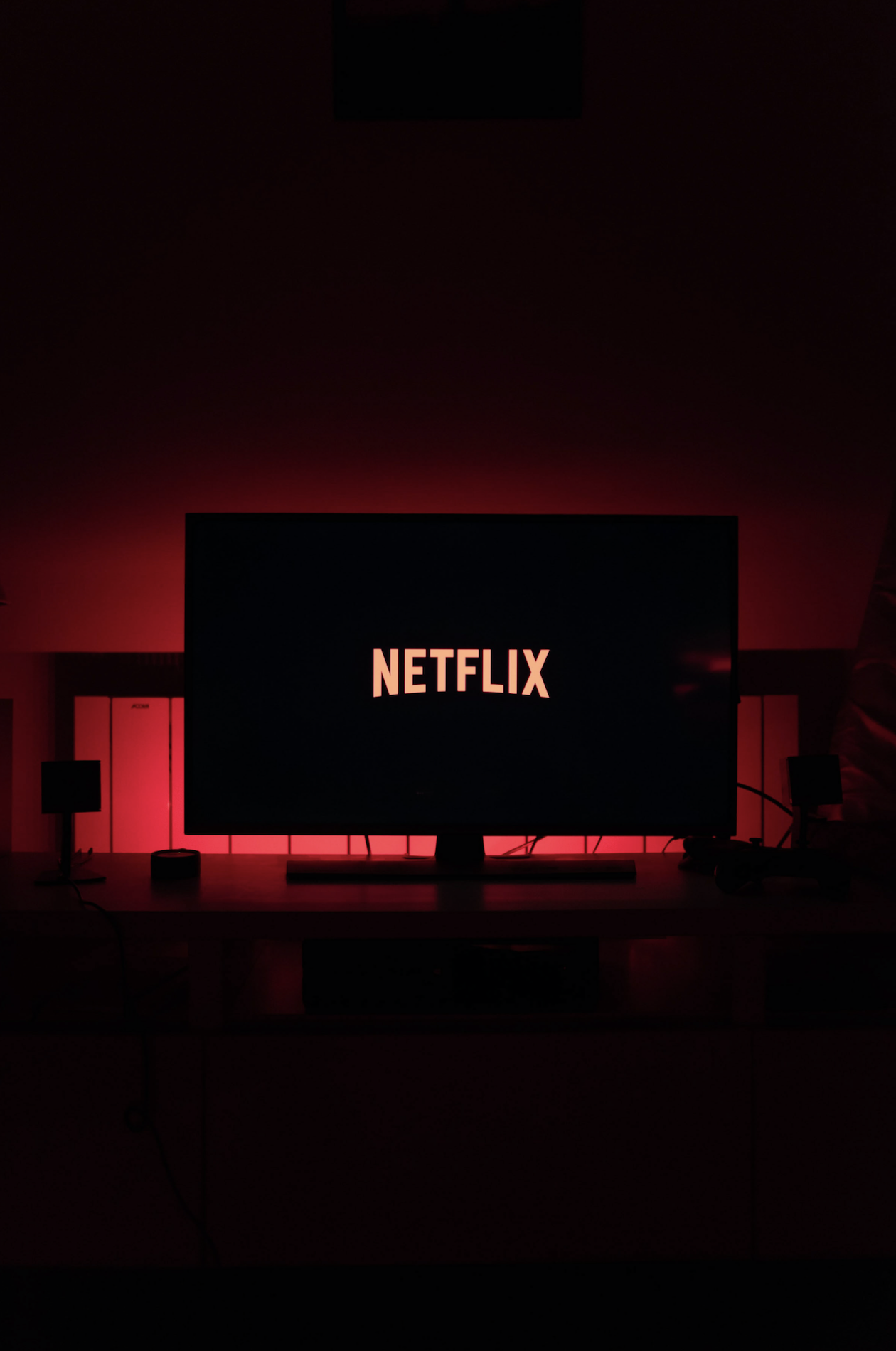 Netflix Into The Night Wallpapers