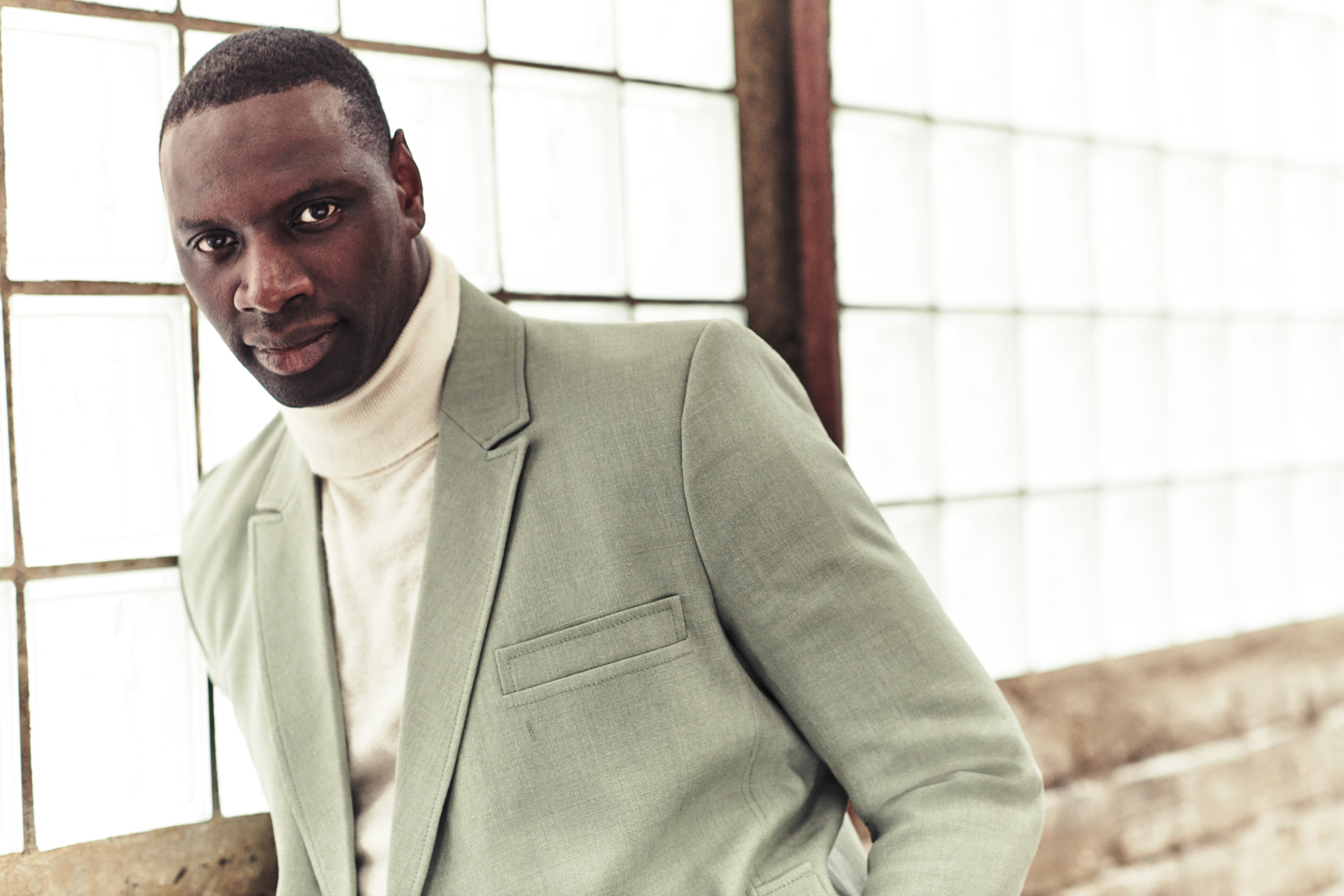 Omar Sy In Lupin 2021 Wallpapers
