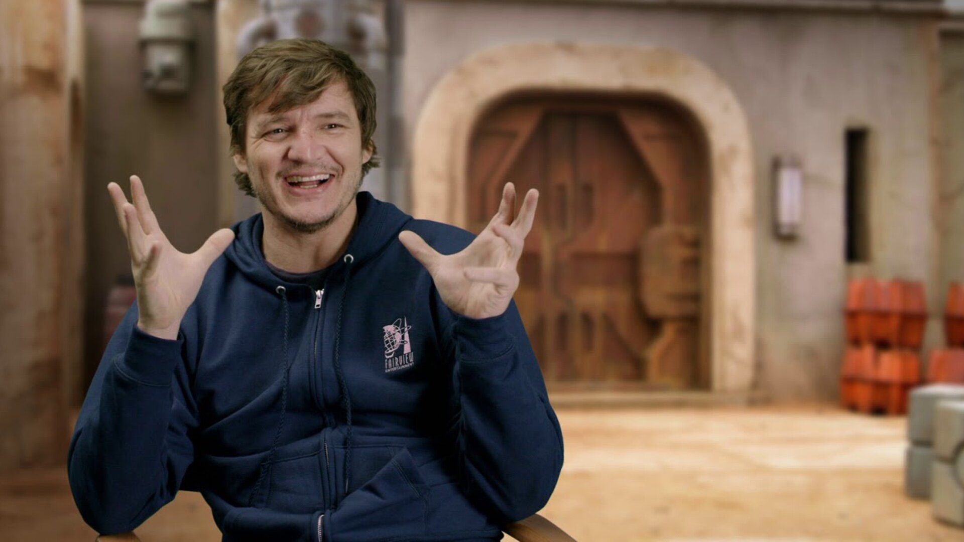 Pedro Pascal As The Mandalorian Wallpapers