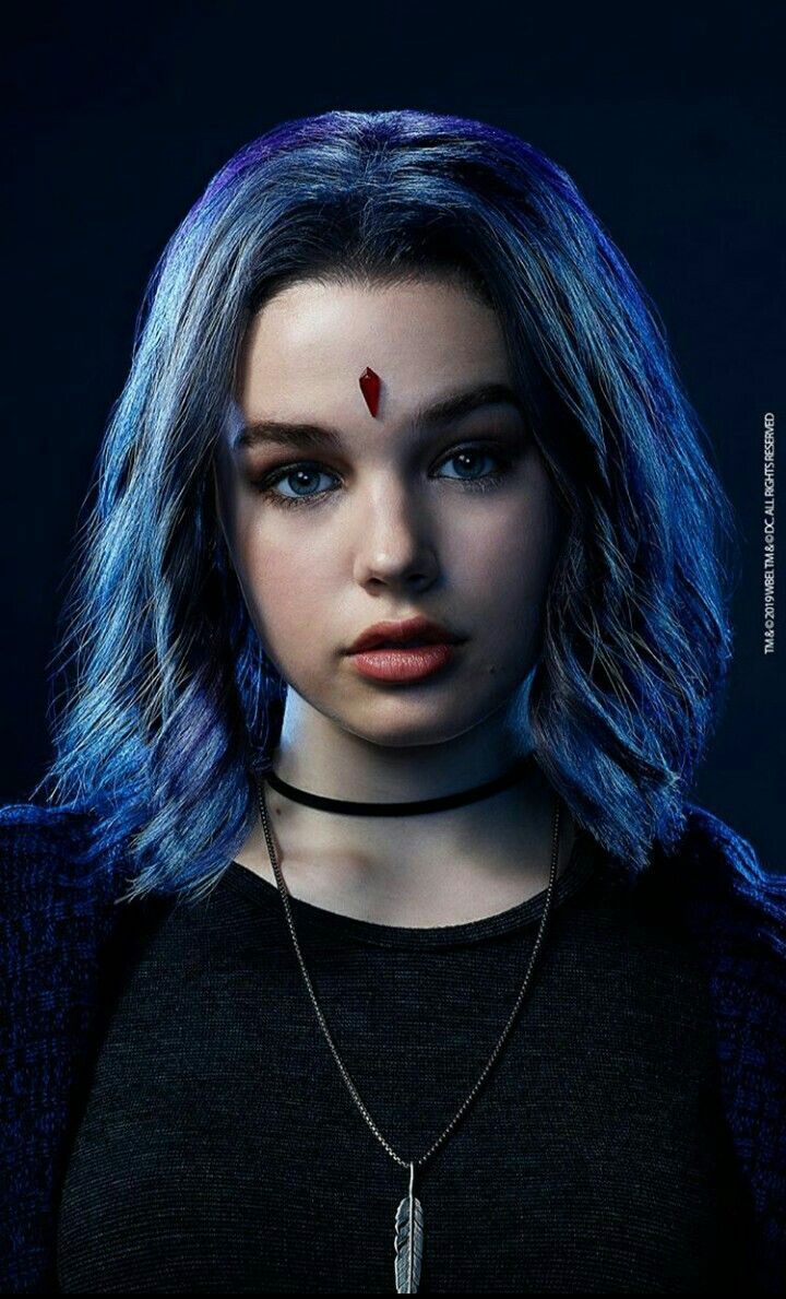 Teagan Croft As Raven In Titans Wallpapers