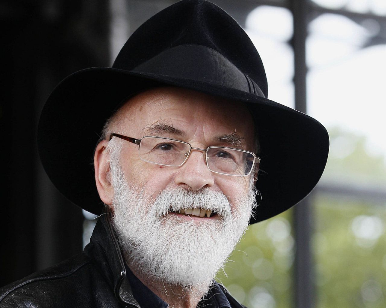 Terry Pratchett: Living With Alzheimer'S Wallpapers