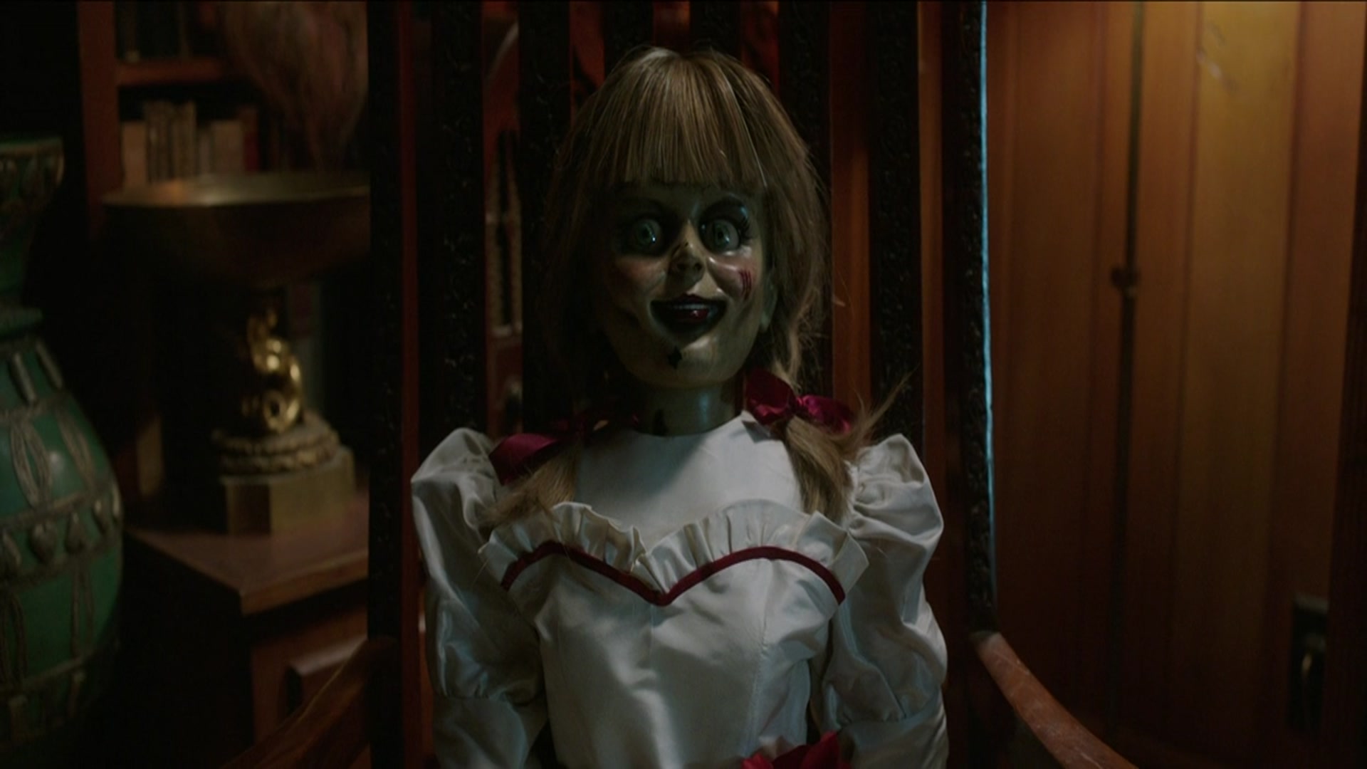 Annabelle Comes Home Poster Wallpapers