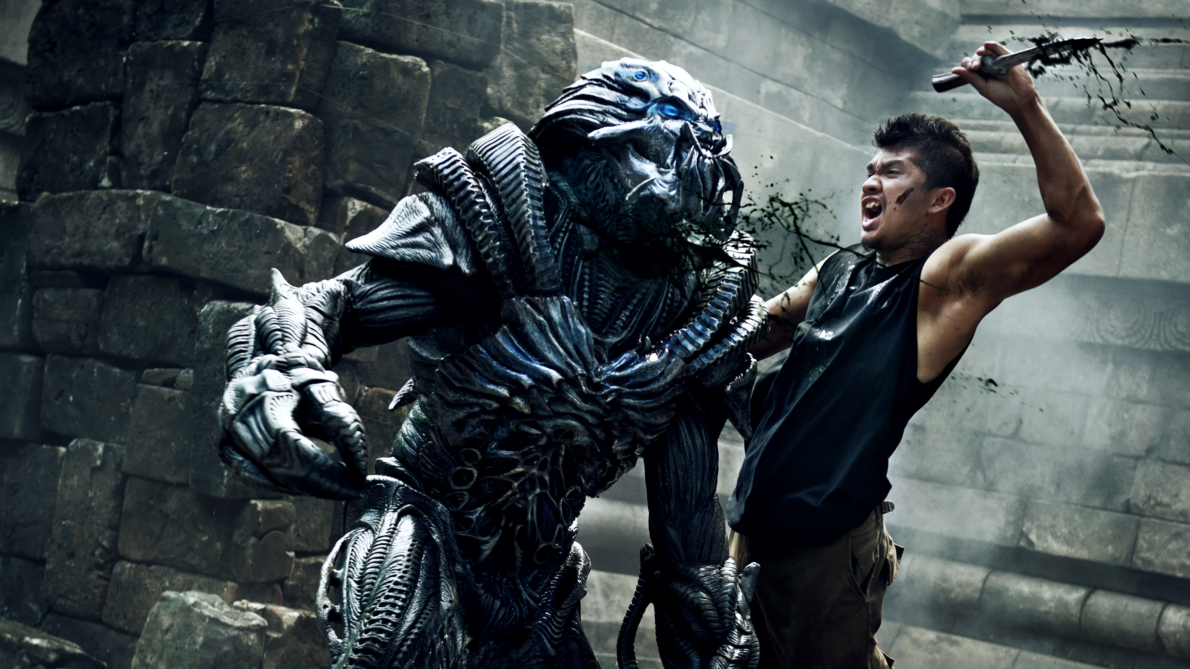 Beyond Skyline 2017 Movie Wallpapers