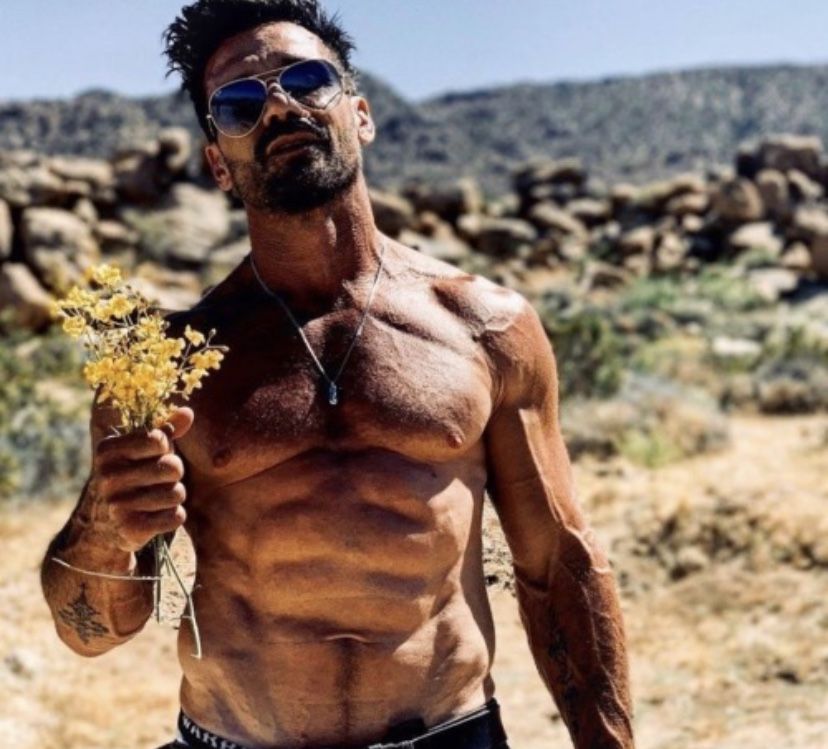 Boss Level Frank Grillo Wallpapers