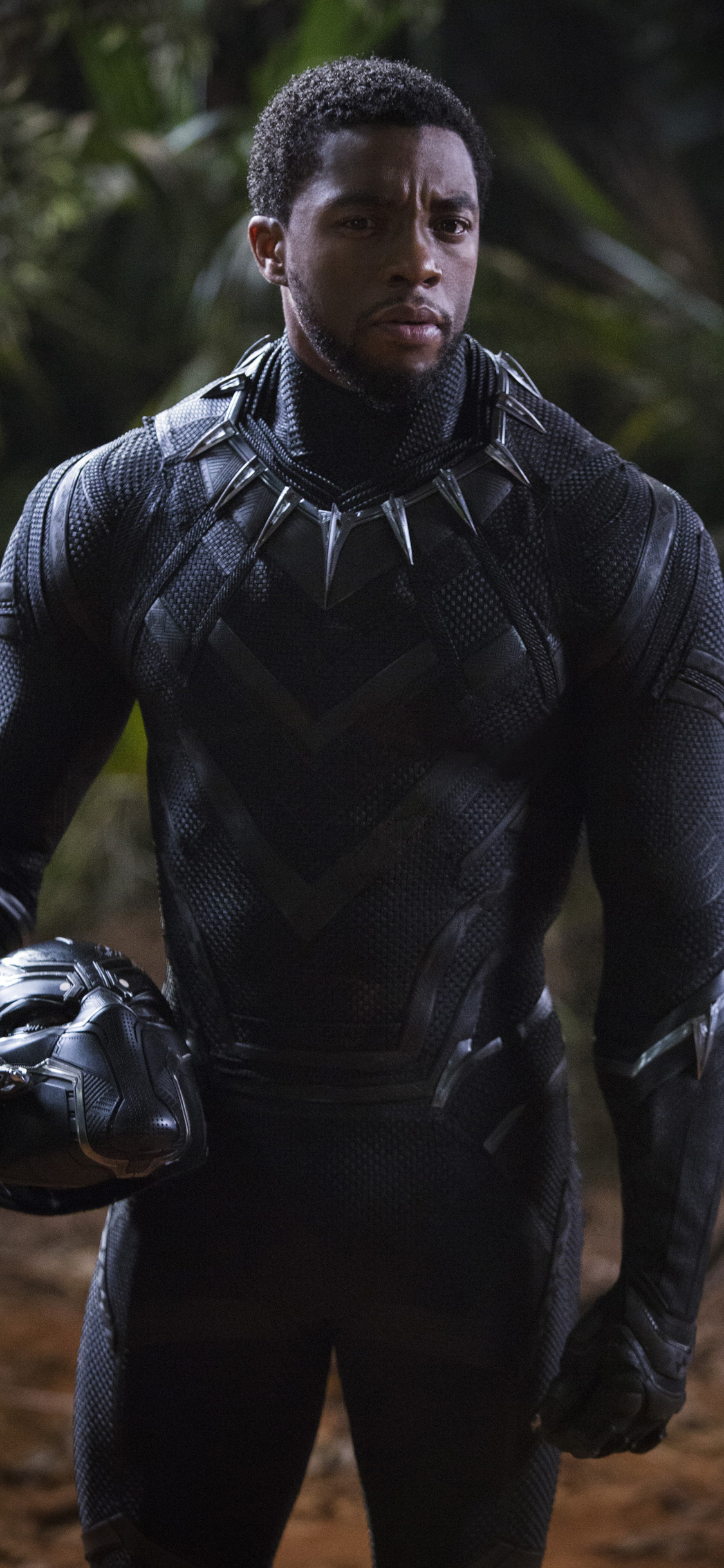 Chadwick Boseman In Black Panther Wallpapers