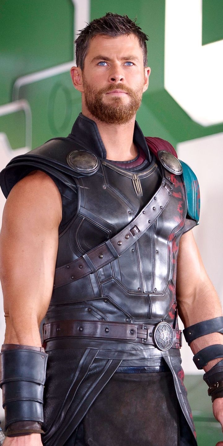 Chris Hemsworth Thor Ragnarok Wallpapers