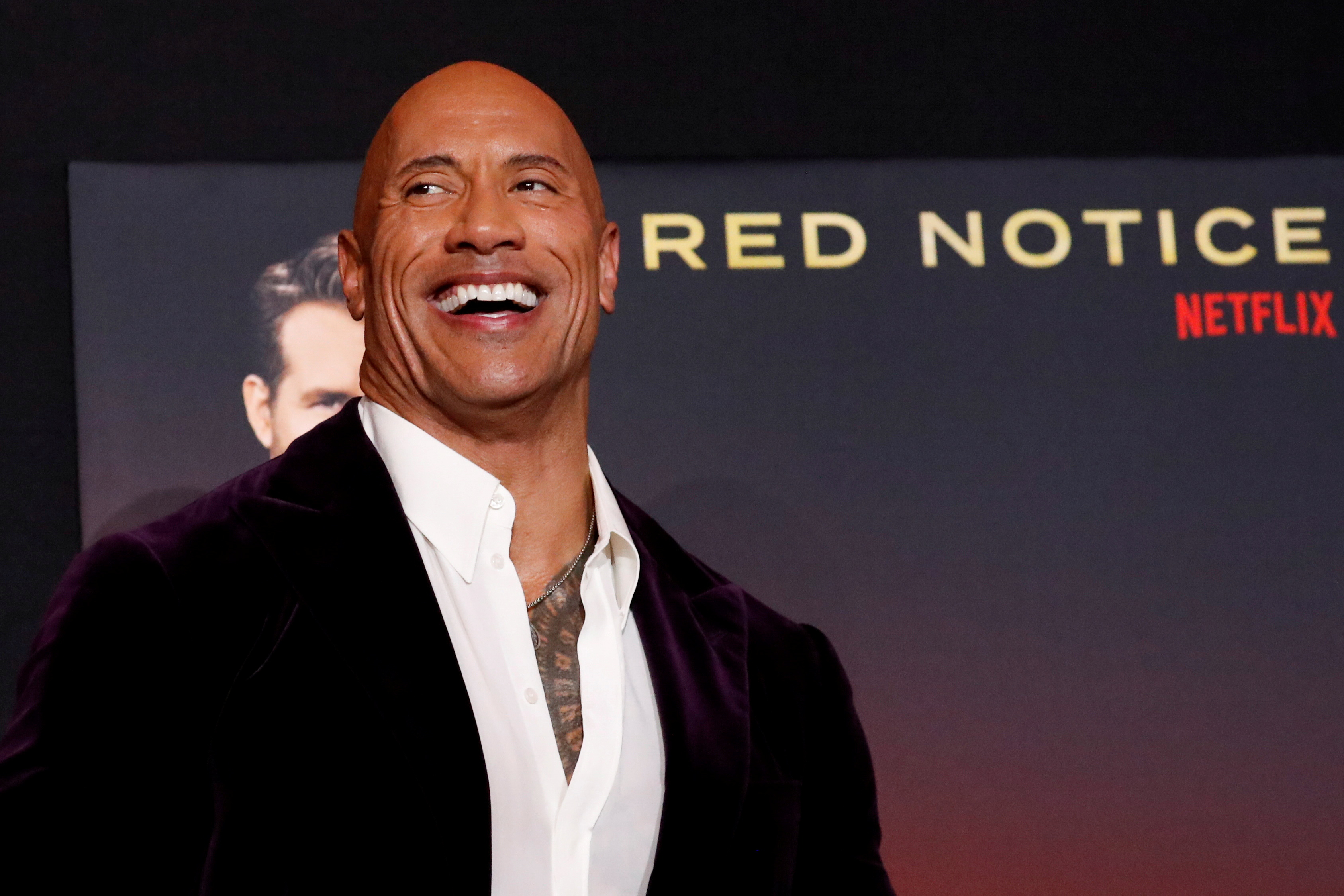 Dwayne Johnson Hd Red Notice Movie Wallpapers