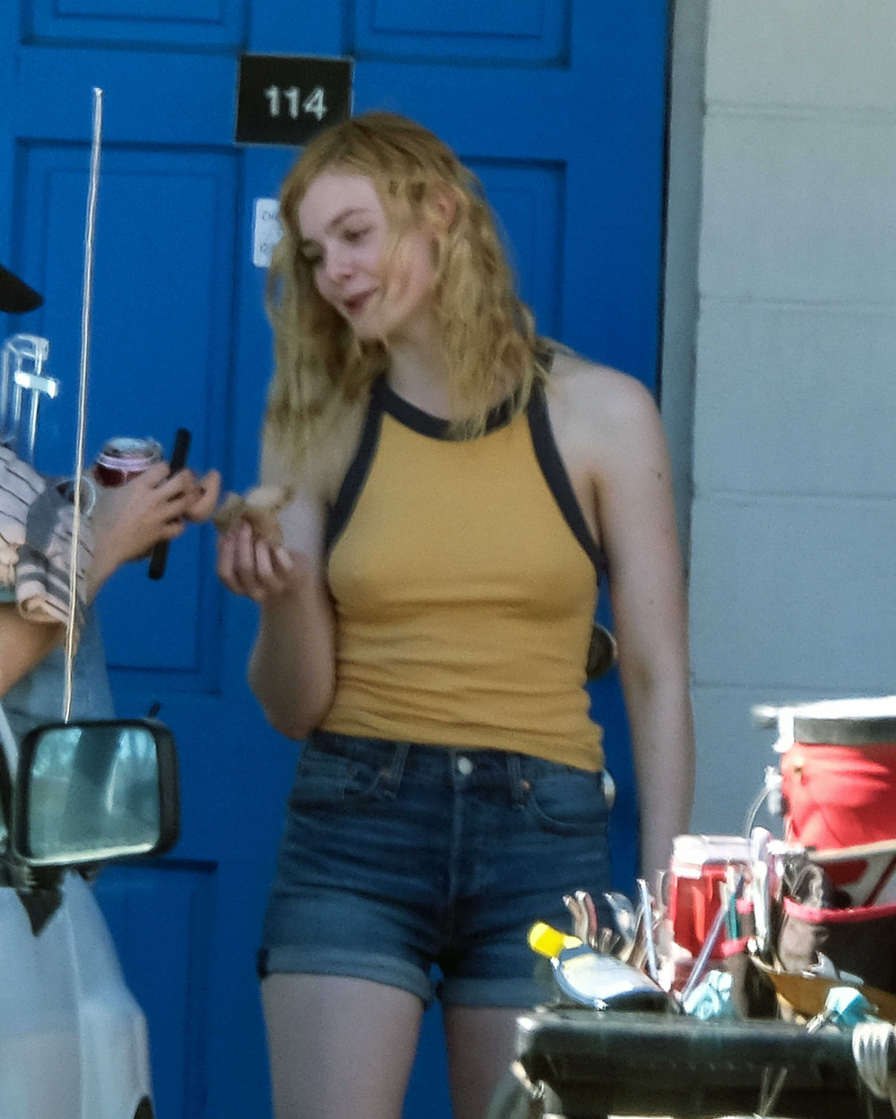 Elle Fanning In Galveston 2018 Movies Wallpapers