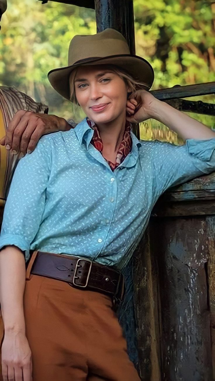 Emily Blunt Jungle Cruise Wallpapers