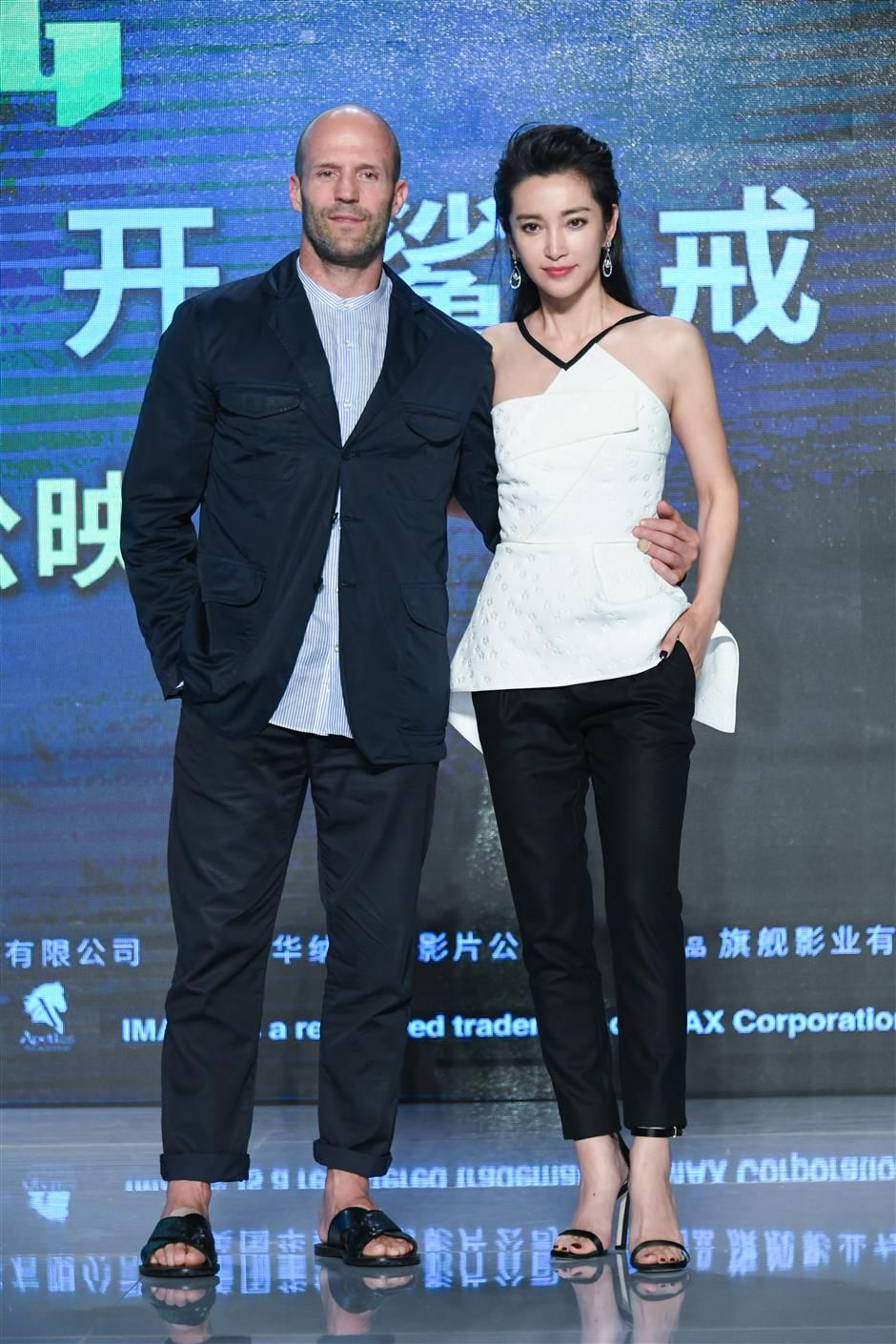 Jason Statham And Li Bingbing The Meg 2018 Movie Wallpapers