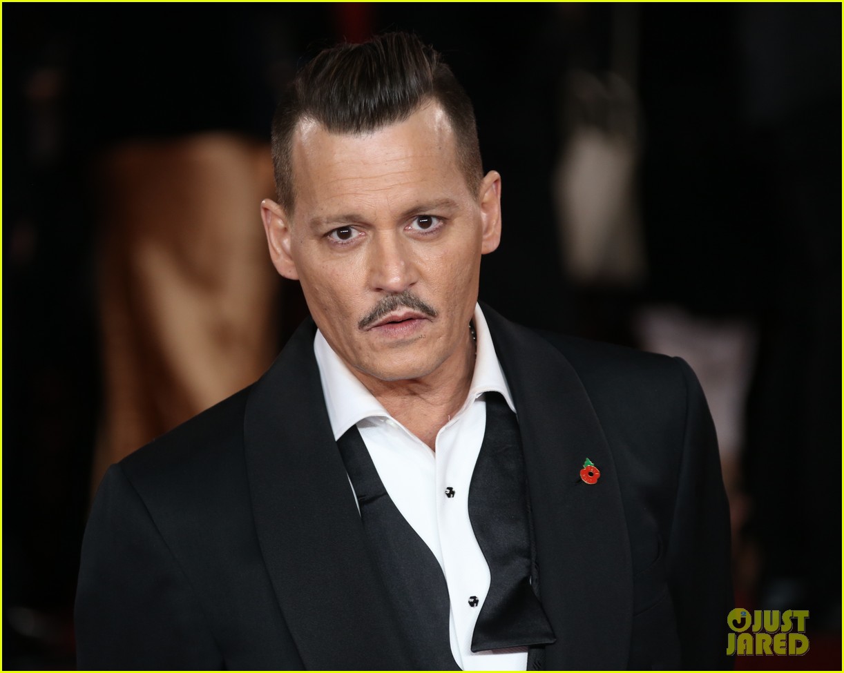 Johnny Depp From Murder On The Orient Express Wallpapers