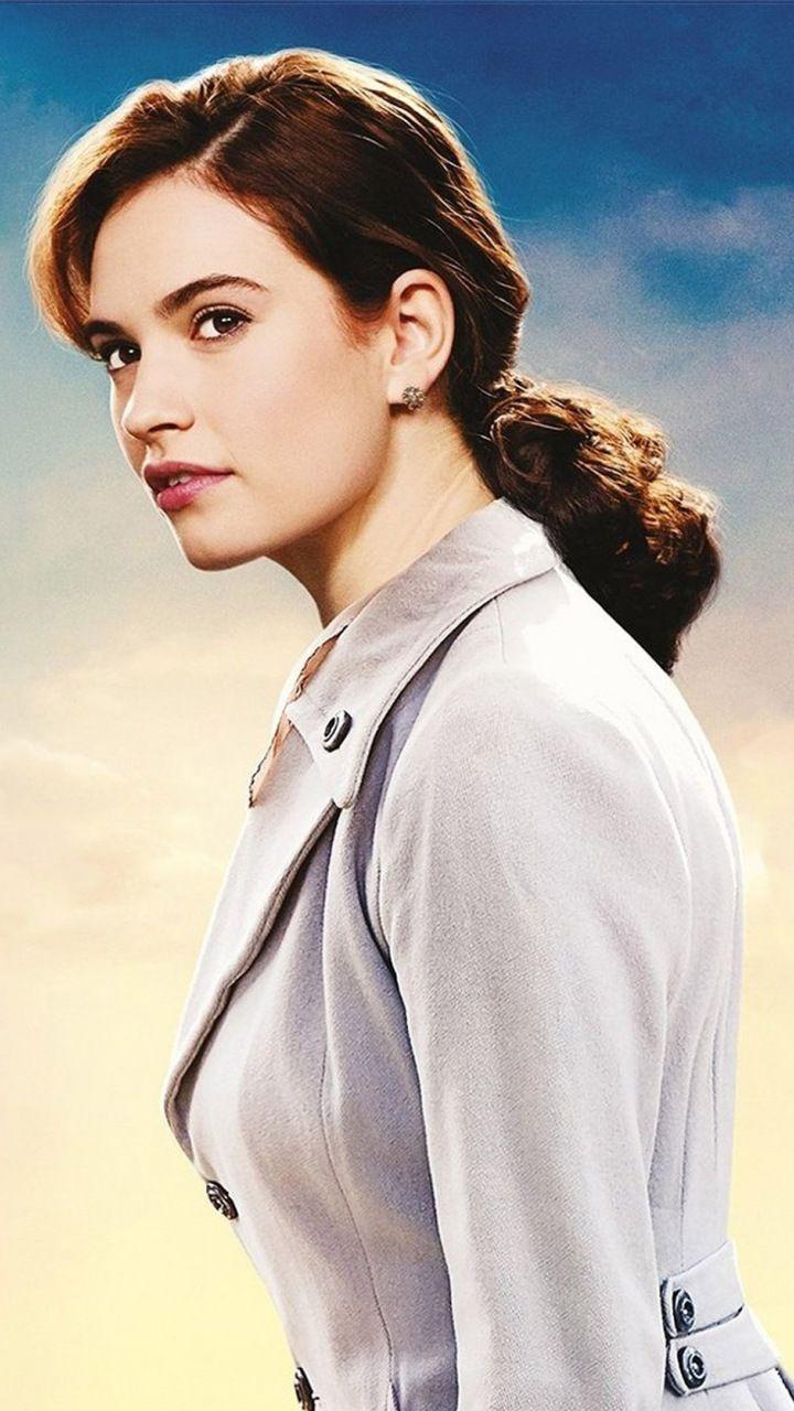 Lily James In The Guernsey Literary And Potato Peel Pie Society Wallpapers