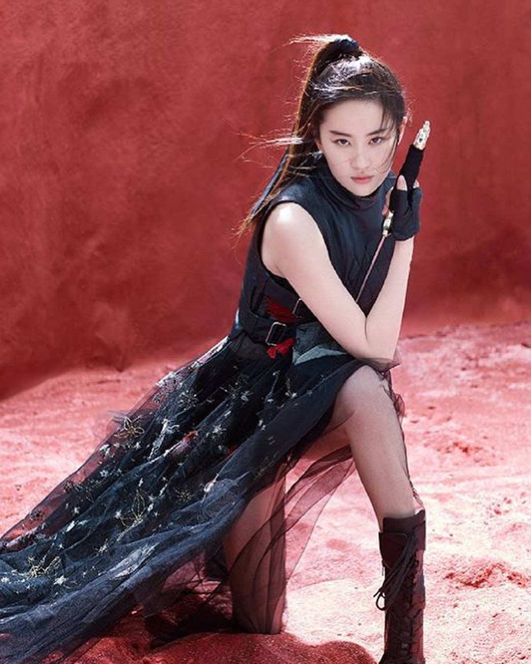 Liu Yifei As Mulan Wallpapers