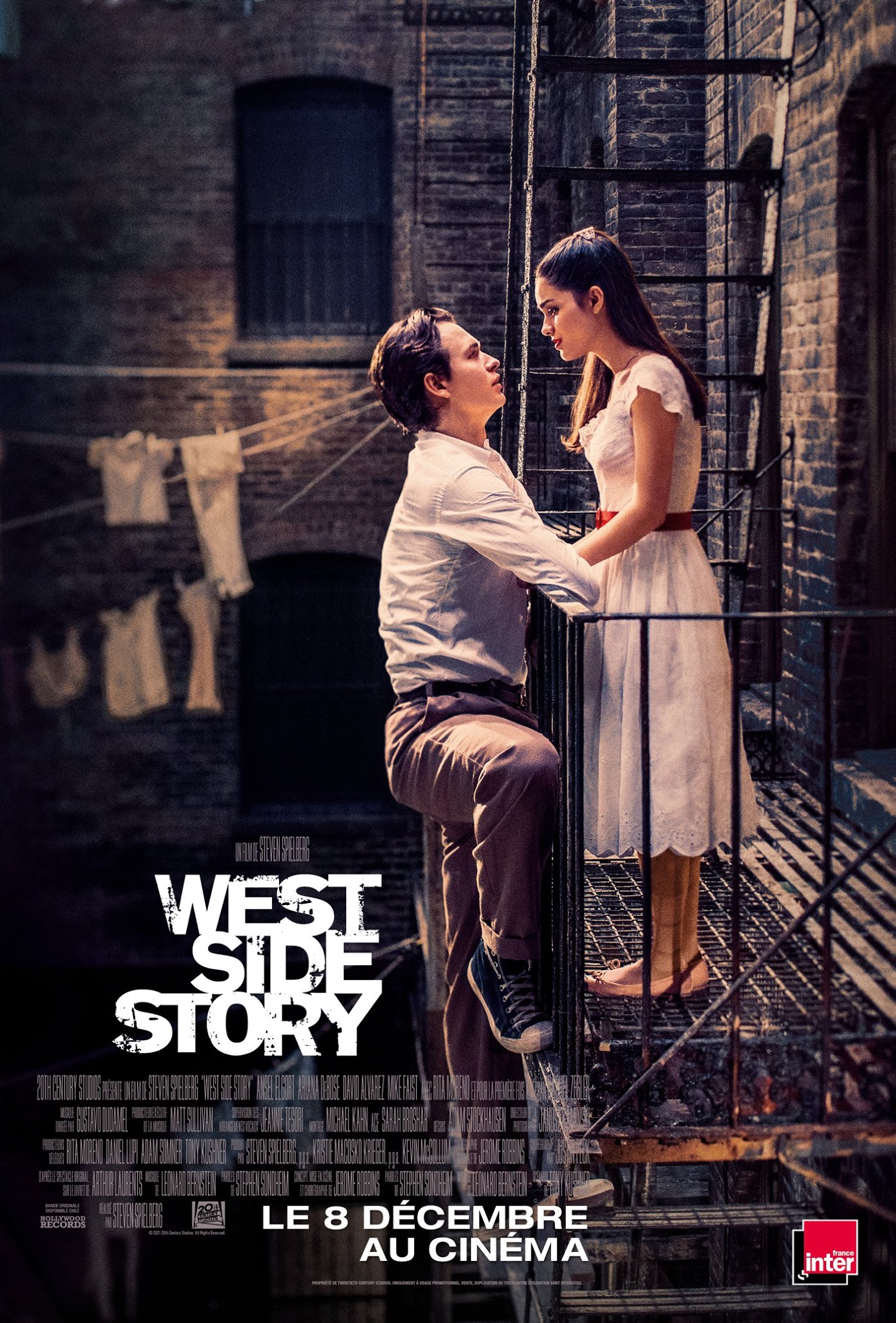 Rachel Zegler And Ansel Elgort West Side Story Wallpapers